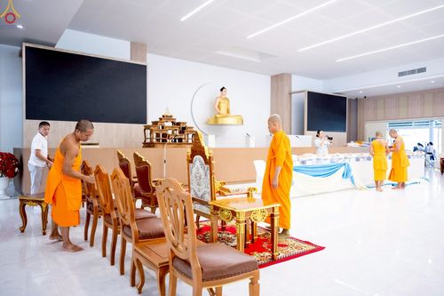 ภาพ No.245122:วันเสาร์ที่ 13 กันยายน พ.ศ. 2568 พิธีถวายสังฆทานแด่คณะสงฆ์ 323 วัด ปีที่ 21 ครั้งที่ 181 พิธีมอบกองทุนหนุนแรงใจช่วยครูใต้ ปีที่ 18 ครั้งทึ่ 144 และพิธีทำบุญอุทิศส่วนกุศลให้ผู้วายชนม์ ณ ศูนย์ปฏิบัติธรรมภาคใต้ จ.สงขลา