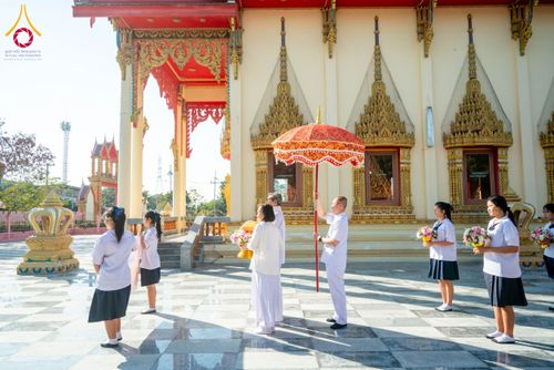 ภาพ No.195645:พิธีทอดผ้าป่าทำนุบำรุงศาสนสถาน ณ วัดคู้สลอดวุฒิโสภณ ต.คู้สลอด อ.ลาดบัวหลวง จ.พระนครศรีอยุธยา ในโครงการธรรมยาตรา กตัญญูบูชา มหาปูชนียาจารย์ พระมงคลเทพมุนี(สด จนฺทสโร) พระผู้ปราบมาร อนุสรณ์สถาน 7 แห่ง ปีที่ 13 วันที่ 13 มกราคม พ.ศ. 2568