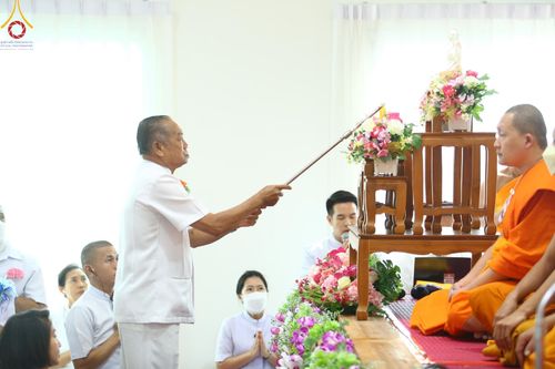 ภาพ No.107258:พิธีเจริญพระพุทธมนต์ ปฏิบัติธรรม มอบทุนการศึกษา ถวายสังฆทาน 140 วัด ณ ศุนย์ปฏิบัติธรรมพระมงคลเทพมุนี อ.สองพี่น้อง จ.สุพรรณบุรี วันเสาร์ที่ 6 มกราคม พ.ศ. 2567