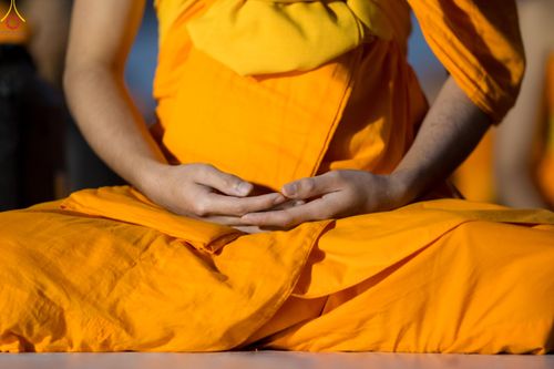 ภาพ No.288378:วันที่ 4 มกราคม พ.ศ. 2569 พระธรรมยาตราปฏิบัติธรรม และถ่ายภาพหมู่ประวัติศาสตร์ ในโครงการธรรมยาตรา กตัญญูบูชา มหาปูชนียาจารย์ พระมงคลเทพมุนี(สด จนฺทสโร) พระผู้ปราบมาร อนุสรณ์สถาน 7 แห่ง ปีที่ 14 ณ อนุสรณ์สถานมหาวิหารพระมงคลเทพมุนี (โลตัสแลนด์) อ.สองพี่น้อง