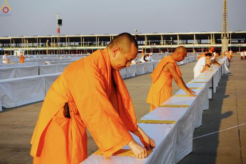 ภาพ No.320239:วันที่ 3-7 เมษายน พ.ศ.2569 การเตรียมงาน ณ ลานธรรม เพื่องานถวายมหาสังฆทาน 40,000 กว่าวัดทั่วประเทศ วันคุ้มครองโลก 22 เมษายน พ.ศ.2569 วัดพระธรรมกาย