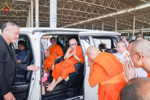 ภาพ No.316670:วันอาทิตย์ที่ 29 มีนาคม พ.ศ. 2569 พิธีทอดผ้าบังสุกุลและพิธีชำระร่าง โยมพ่อณรงค์ จินตมากุล  สิริอายุ 99 ปี 11 เดือน โยมบิดา พระครูปลัดรัตนวีรวัฒน์ (รังสฤษดิ์ อิทฺธิจินตโก) ที่ปรึกษาเจ้าคณะจังหวัดปทุมธานี เจ้าอาวาสวัดพระธรรมกาย  ณ ฌาปนสถานชั่วคราว ทางเข้า 