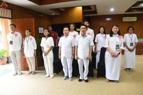 ภาพ No.82186:พิธีมอบรางวัลเกียรติยศและ การลงนามข้อตกลงความร่วมมือ (MOU)  โครงการสอบแข่งขัน  สอบตอบปัญหามงคลชีวิต 38 ประการ  ระหว่างประเทศ ในวันเสาร์ที่ 3 มิ.ย. พ.ศ.2566 ณ ห้องประชุม อวัทธนะ มหาเจดีย์บุโรพุทโธ ประเทศอินโดนีเซีย