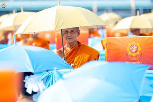 ภาพ No.324922:วันที่ 22 เมษายน พ.ศ.2569 (วันคุ้มครองโลก) พิธีถวายมหาสังฆทาน 40,000 กว่าวัดทั่วประเทศ (ชุดที่ 2) ณ ลานธรรม พระมหาธรรมกายเจดีย์ วัดพระธรรมกาย