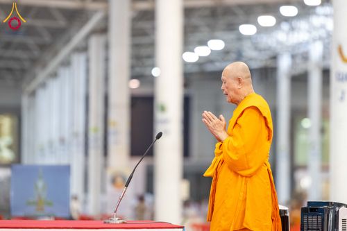 ภาพ No.308656:วันที่ 1 กุมภาพันธ์ พ.ศ. 2569 พิธีรับประกาศนียบัตร และพระของขวัญพระธรรมยาตรา ณ สภาธรรมกายสากล วัดพระธรรมกาย จ.ปทุมธานี