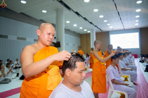 ภาพ No.319319:วันเสาร์ที่ 4 เมษายน พ.ศ.2569 พิธีปลงผมนาคธรรมทายาท โครงการอุปสมบทหมู่ธรรมทายาท ระดับอุดมศึกษา รุ่นที่ 53 ภาคฤดูร้อน ณ มหารัตนวิหารคด 13 วัดพระธรรมกาย