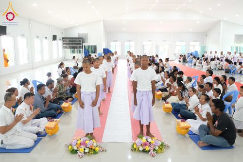 ภาพ No.319639:วันเสาร์ที่ 4 เมษายน พ.ศ.2569 พิธีขอขมา มอบผ้าไตร บรรพชาสามเณร ศูนย์อบรมเยาวชนนครปฐม