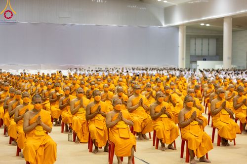 ภาพ No.90871:พิธีบำเพ็ญกุศลสวดพระอภิธรรม  อุบาสกถาวร พรหมถาวร (อุบาสกผู้ปั้นพระ) คืนที่ 5 วันพุธที่ 18 ตุลาคม พ.ศ. 2566 ณ ห้องแก้วสารพัดนึก 1 สภาธรรมกายสากล วัดพระธรรมกาย จ.ปทุมธานี