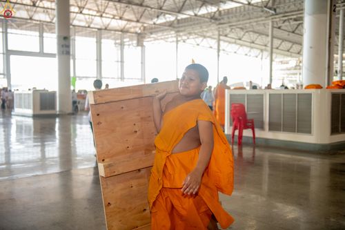 ภาพ No.322093:วันที่ 14 เมษายน พ.ศ.2569 การเตรียมกล่องไทยธรรม วันสุดท้าย เพื่องานถวายมหาสังฆทาน 40,000 กว่าวัดทั่วประเทศ วันคุ้มครองโลก 22 เมษายน พ.ศ.2569 วัดพระธรรมกาย