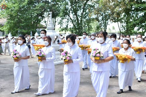 ภาพ No.67004:พิธีอุปสมบทวัดพันเสด็จนอก อ.ศรีราชา จ.ชลบุรี รับบุญจัดงานโดย สำนักพัฒนาเยาวชนโลก เมื่อวันที่ 7 ธันวาคม พ.ศ. 2565