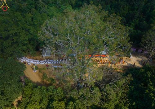 ภาพ No.65710:พิธีถวายพระบรมสารีริกธาตุ เพื่อประดิษฐาน ณ พระพุทธรูปปางไสยยาสน์ ที่ยาวที่สุดในบังกลาเทศ  วันที่ 22 พฤศจิกายน พ.ศ. 2565