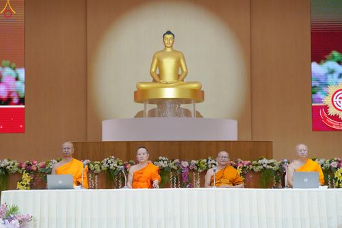 ภาพ No.323811:วันที่ 22 เมษายน พ.ศ.2569 (วันคุ้มครองโลก) งานถวายมหาสังฆทาน 40,000 กว่าวัดทั่วประเทศ สัมมนาคณะสงฆ์เพื่อความเจริญรุ่งเรืองมั่นคงแห่งพระพุทธศาสนา ณ วัดพระธรรมกาย