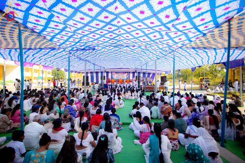 ภาพ No.283736:วันที่ 6-7 ธันวาคม พ.ศ. 2568  พิธีรับมอบหนังสือแสดงเจตจำนงถวายสิทธิครอบครองและใช้ประโยชน์วัดสันติวัน เมืองนาคปูร์  พิธีจุดโคมประทีปถวายเป็นพุทธบูชา และอุทิศบุญกุศลแด่ ดร.บี.อาร์. อัมเบดการ์  พิธีบูชาข้าวพระถ่ายทอดสดจากประเทศไทย