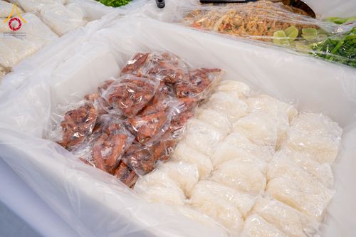 ภาพ No.289914:วันที่ 8 มกราคม พ.ศ. 2569 พิธีถวายภัตตาหารเป็นสังฆทาน แด่พระธรรมยาตรา ณ อนุสรณ์สถานคลองบางนางแท่น อ.สามพราน จ.นครปฐม ในโครงการธรรมยาตรา กตัญญูบูชา มหาปูชนียาจารย์ พระมงคลเทพมุนี(สด จนฺทสโร) พระผู้ปราบมาร อนุสรณ์สถาน 7 แห่ง ปีที่ 14