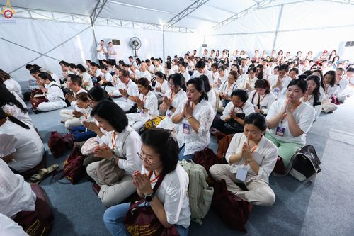 ภาพ No.331626:วันอาทิตย์ที่ 31 พฤษภาคม พ.ศ. 2569 เทศกาลวิสาขบูชานานาชาติ มหาเจดีย์บุโรพุทโธ (Borobudur) ในจังหวัดชวากลาง ประเทศอินโดนีเซีย