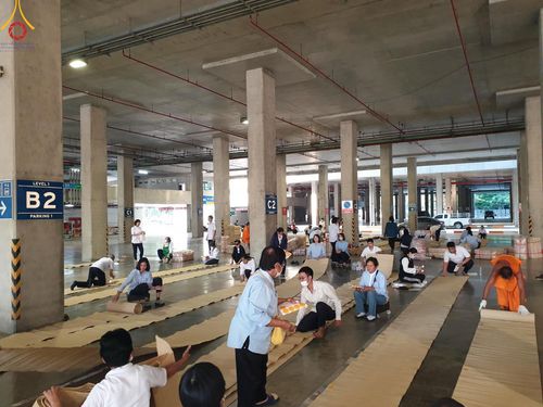 ภาพ No.105841:V.2 ทุ่มเท การเตรียมงาน เก็บงาน การรับบุญของเจ้าหน้าที่หน่วยงานต่างๆ เพื่อโครงการธรรมยาตรา กตัญญูบูชามหาปูชนียาจารย์ พระมงคลเทพมุนี (สด จนฺทสโร) พระผู้ปราบมาร อนุสรณ์สถาน 7 แห่ง ปีที่ 12 ระหว่างวันที่ 2 - 31 มกราคม พ.ศ.2567