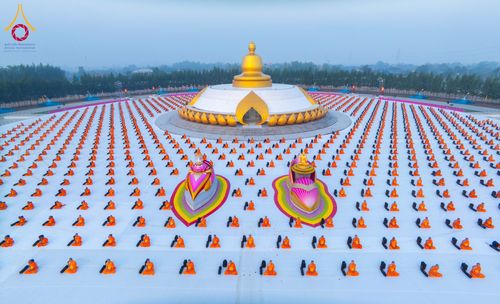 ภาพ No.299787:วันที่ 19 มกราคม พ.ศ.2569 พระธรรมยาตราปฏิบัติธรรมและถ่ายภาพหมู่ประวัติศาสตร์ ณ อนุสรณ์สถานลำดับที่ 5 สถานที่เผยแผ่วิชชาธรรมกายครั้งแรก  อนุสรณ์สถานบางปลาวัดบางปลา อ.บางเลน จ.นครปฐม ในโครงการธรรมยาตรา กตัญญูบูชา มหาปูชนียาจารย์ พระมงคลเทพมุนี(สด จนฺทสโร) 