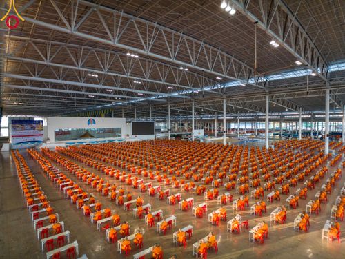 ภาพ No.105425:พิธีถวายภัตตาหารเป็นสังฆทาน แด่คณะพระธรรมยาตราฯ ในโครงการธรรมยาตรากตัญญูบูชา มหาปูชนียาจารย์ พระมงคลเทพมุนี(สด จนฺทสโร) พระผู้ปราบมาร อนุสรณ์สถาน 7 แห่ง ปีที่ 12 วันที่ 2 มกราคม พ.ศ. 2567 ณ สภาธรรมกายสากล วัดพระธรรมกาย