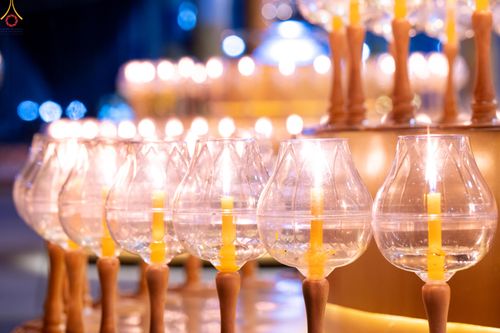 ภาพ No.280388:วันที่ 31 ธันวาคม พ.ศ.2568 -วันที่ 1 มกราคม พ.ศ.2569 พิธีฉลองชัยสวดมนต์บทธัมมจักกับปปวัตนสูตร ครบ 8,000,000,000 จบ , พิธีสวดมนต์ข้ามปี ณ วัดพระธรรมกาย