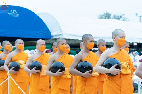 ภาพ No.70002:พิธีถวายภัตตาหารเป็นสังฆทาน แด่คณะพระธรรมยาตราฯ ในโครงการธรรมยาตราฯ ปีที่ 11 ณ อนุสรณ์สถานมหาวิหารพระมงคลเทพมุนี อ.สองพี่น้อง จ.สุพรรณบุรี วันที่ 10 มกราคม พ.ศ. 2566
