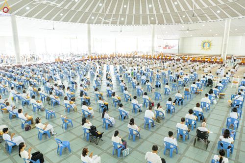 ภาพ No.317574:วันพฤหัสบดีที่ 2 เมษายน พ.ศ.2569 พิธีบุพเปตพลี ครั้งที่ 180 ณ หอฉันคุณยายอาจารย์ฯ วัดพระธรรมกาย