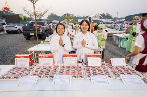 ภาพ No.295486:วันที่ 16 มกราคม พ.ศ. 2569 พิธีถวายภัตตาหารเป็นสังฆทาน แด่พระธรรมยาตรา ณ วัดโบสถ์บน ต.บางคูเวียง จ.นนทบุรี อนุสรณ์สถานลำดับที่ 4 สถานที่เกิดด้วยกายธรรม ในโครงการธรรมยาตรา กตัญญูบูชา มหาปูชนียาจารย์ พระมงคลเทพมุนี(สด จนฺทสโร) พระผู้ปราบมาร อนุสรณ์สถาน 7 แ