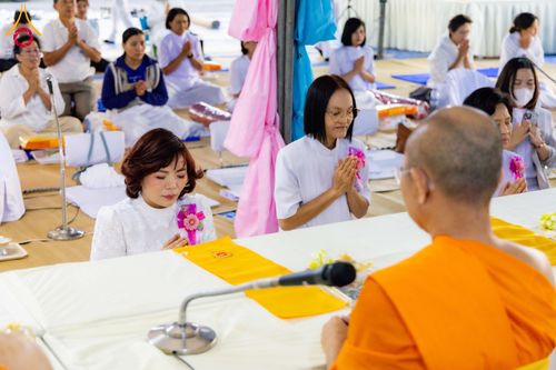 ภาพ No.289828:วันที่ 8 มกราคม พ.ศ. 2569 พิธีถวายภัตตาหารเป็นสังฆทาน แด่พระธรรมยาตรา ณ อนุสรณ์สถานคลองบางนางแท่น อ.สามพราน จ.นครปฐม ในโครงการธรรมยาตรา กตัญญูบูชา มหาปูชนียาจารย์ พระมงคลเทพมุนี(สด จนฺทสโร) พระผู้ปราบมาร อนุสรณ์สถาน 7 แห่ง ปีที่ 14