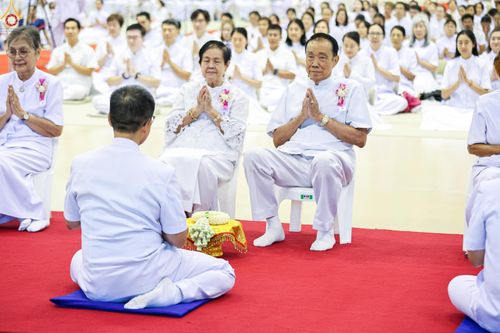 ภาพ No.327072:วันอาทิตย์ที่ 3 พฤษภาคม พ.ศ.2569 พิธีขอขมาอุบาสกบวชอุทิศชีวิต ณ ห้องแก้วสารพัดนึก 1 วัดพระธรรมกาย