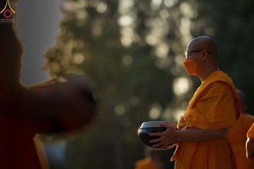 ภาพ No.69874:พิธีถวายภัตตาหารเป็นสังฆทาน แด่คณะพระธรรมยาตราฯ ในโครงการธรรมยาตราฯ ปีที่ 11 ณ อนุสรณ์สถานมหาวิหารพระมงคลเทพมุนี อ.สองพี่น้อง จ.สุพรรณบุรี วันที่ 7 มกราคม พ.ศ. 2566