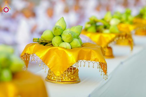 ภาพ No.319414:วันเสาร์ที่ 4 เมษายน พ.ศ.2569 พิธีขอขมา มอบผ้าไตร และถวายบาตรแด่นาคธรรมทายาท ในโครงการบรรพชาสามเณรฟื้นฟูพระพุทธศาสนาทั่วไทย โครงการหน่อแก้วเปรียญธรรม รุ่นที่ 14 โครงการสามเณรยุวธรรมทายาท รุ่นที่ 34 โครงการสามเณรมัชฌิมธรรมทายาท รุ่นที่ 30 ณ สภาธรรมกายสากล