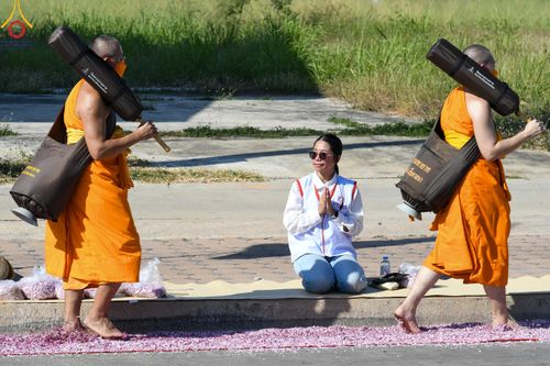 ภาพ No.105870:V.2 ทุ่มเท การเตรียมงาน เก็บงาน การรับบุญของเจ้าหน้าที่หน่วยงานต่างๆ เพื่อโครงการธรรมยาตรา กตัญญูบูชามหาปูชนียาจารย์ พระมงคลเทพมุนี (สด จนฺทสโร) พระผู้ปราบมาร อนุสรณ์สถาน 7 แห่ง ปีที่ 12 ระหว่างวันที่ 2 - 31 มกราคม พ.ศ.2567