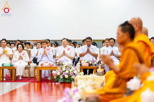 ภาพ No.316143:วันศุกร์ที่ 27 มีนาคม พ.ศ. 2569 พิธีบำเพ็ญกุศล คุณพ่อณรงค์ จินตมากุล  สิริอายุ 99 ปี 11 เดือน โยมบิดา พระครูปลัดรัตนวีรวัฒน์ (รังสฤษดิ์ อิทฺธิจินตโก) ที่ปรึกษาเจ้าคณะจังหวัดปทุมธานี เจ้าอาวาสวัดพระธรรมกาย  ณ ห้องปลูกศรัทธา 2 วัดพระธรรมกาย ปทุมธานี