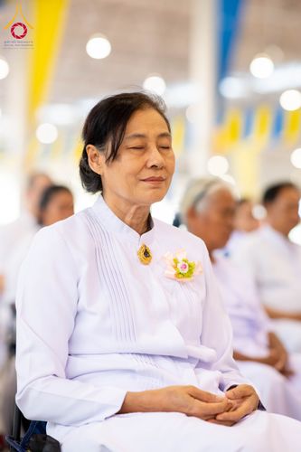 ภาพ No.318354:วันอาทิตย์ต้นเดือนที่ 5 เมษายน พ.ศ.2569 พิธีบูชาข้าวพระ ณ สภาธรรมกายสากล วัดพระธรรมกาย