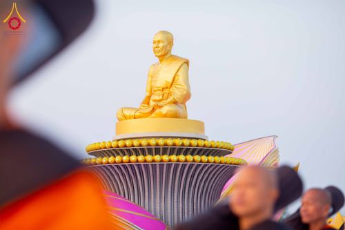 ภาพ No.299814:วันที่ 19 มกราคม พ.ศ.2569 พระธรรมยาตราปฏิบัติธรรมและถ่ายภาพหมู่ประวัติศาสตร์ ณ อนุสรณ์สถานลำดับที่ 5 สถานที่เผยแผ่วิชชาธรรมกายครั้งแรก  อนุสรณ์สถานบางปลาวัดบางปลา อ.บางเลน จ.นครปฐม ในโครงการธรรมยาตรา กตัญญูบูชา มหาปูชนียาจารย์ พระมงคลเทพมุนี(สด จนฺทสโร) 