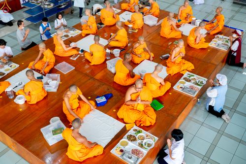 ภาพ No.343114:วันที่ 13 สิงหาคม พ.ศ.2569 พิธีบุพเปตพลี ครั้งที่ 186 ร่วมอุทิศส่วนกุศล แด่หมู่ญาติผู้ล่วงลับไปแล้ว และเป็นปัจจัยสนับสนุน การเผยแผ่พระพุทธศาสนา ณ หอฉันคุณยายอาจารย์ วัดพระธรรมกาย