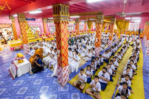 ภาพ No.303763:วันที่ 27 มกราคม พ.ศ. 2569 พิธีทอดผ้าป่าทำนุบำรุงศาสนสถาน ณ วัดตะเคียน อ.บางกรวย จ.นนทบุรี ในโครงการธรรมยาตรา กตัญญูบูชา มหาปูชนียาจารย์ พระมงคลเทพมุนี(สด จนฺทสโร) พระผู้ปราบมาร อนุสรณ์สถาน 7 แห่ง ปีที่ 14