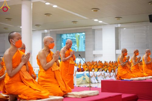 ภาพ No.92344:พิธีทอดกฐินธรรมชัยเพื่อสร้างอาคาร 115 ปี คุณยายอาจารย์มหารัตนอุบาสิกาจันทร์ ขนนกยูง อาทิตย์ต้นเดือนที่ 5 พฤศจิกายน พ.ศ. 2566 ณ วัดพระธรรมกาย จ.ปทุมธานี