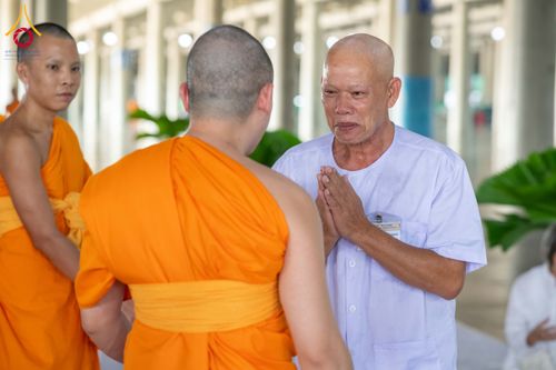 ภาพ No.339849:วันที่ 19 กรกฎาคม พ.ศ.2569 พิธีตัดปอยผม โครงการบวชพระนานาชาติ AEC และ WAB รุ่นที่ 10 THE AEC & INTERNATIONAL ORDINATION PROGRAM ณ มหารัตนวิหารคด 30 วัดพระธรรมกาย ปทุมธานี