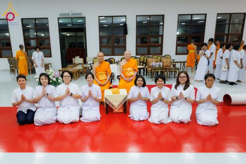 ภาพ No.316297:วันเสาร์ที่ 28 มีนาคม พ.ศ. 2569 พิธีบำเพ็ญกุศล คุณพ่อณรงค์ จินตมากุล  สิริอายุ 99 ปี 11 เดือน โยมบิดา พระครูปลัดรัตนวีรวัฒน์ (รังสฤษดิ์ อิทฺธิจินตโก) ที่ปรึกษาเจ้าคณะจังหวัดปทุมธานี เจ้าอาวาสวัดพระธรรมกาย  ณ ห้องปลูกศรัทธา 2 วัดพระธรรมกาย ปทุมธานี