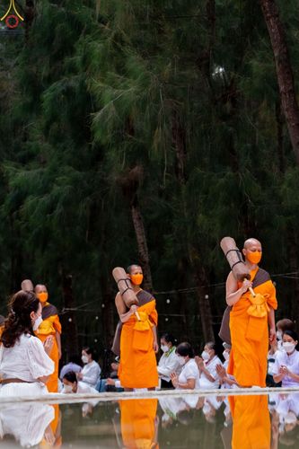 ภาพ No.69077:พิธีต้อนรับพระธรรมยาตรา ในโครงการธรรมยาตรากตัญญูบูชา มหาปูชนียาจารย์ พระมงคลเทพมุนี(สด จนฺทสโร) พระผู้ปราบมาร อนุสรณ์สถาน 7 แห่ง ปีที่ 11 วันที่ 3 มกราคม พ.ศ. 2566 ณ อนุสรณ์สถานมหาวิหารพระมงคลเทพมุนี จ.สุพรรณบุรี