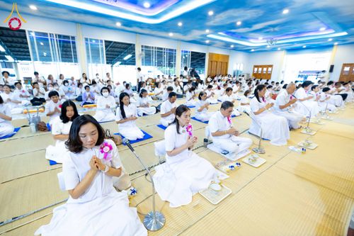 ภาพ No.295827:วันที่ 17 มกราคม พ.ศ. 2569 พิธีถวายภัตตาหารเป็นสังฆทาน แด่พระธรรมยาตรา ณ วัดโบสถ์บน ต.บางคูเวียง จ.นนทบุรี อนุสรณ์สถานลำดับที่ 4 สถานที่เกิดด้วยกายธรรม ในโครงการธรรมยาตรา กตัญญูบูชา มหาปูชนียาจารย์ พระมงคลเทพมุนี(สด จนฺทสโร) พระผู้ปราบมาร อนุสรณ์สถาน 7 แ