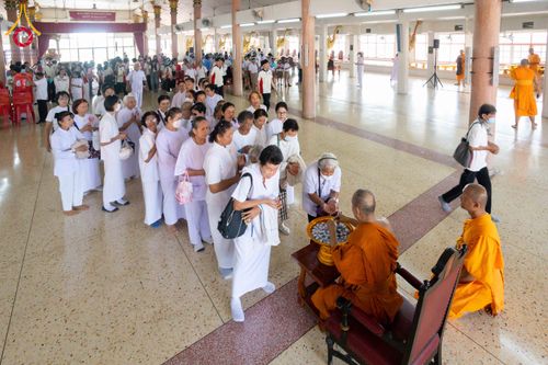 ภาพ No.300426:วันที่ 22 มกราคม พ.ศ. 2569 พิธีทอดผ้าป่าทำนุบำรุงศาสนสถาน ณ วัดรางกำหยาด ต.บางภาษี อ.บางเลน จ.นครปฐม ในโครงการธรรมยาตรา กตัญญูบูชา มหาปูชนียาจารย์ พระมงคลเทพมุนี(สด จนฺทสโร) พระผู้ปราบมาร อนุสรณ์สถาน 7 แห่ง ปีที่ 14