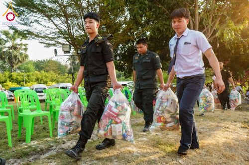 ภาพ No.206826:พิธีตักบาตรพระ 1,000 รูป ปืที่ 7 วันอาทิตย์ที่ 9 กุมภาพันธ์ พ.ศ. 2568 ณ วัดห้วยตองสัก อำเภอจอมทอง จังหวัดเชียงใหม่