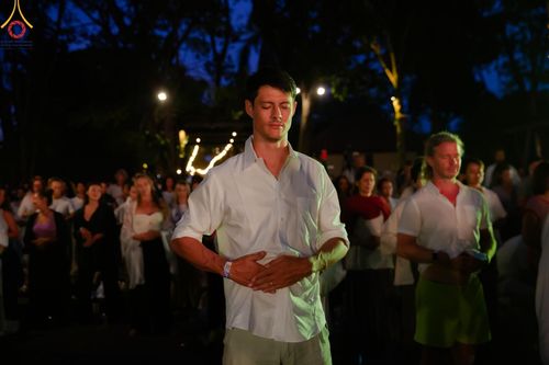 ภาพ No.156446:วัดพุทธบาหลีและวัดพระธรรมกาย จัดปฏิบัติธรรมนานาชาติ 1,151 คนจาก 78 ประเทศ ใน "วันสันติภาพสากล" ณ บาหลี อินโดนีเซีย วันเสาร์ที่ 21 กันยายน พ.ศ. 2567 เวลา 16.00-21.00 น. ณ พิพิธภัณฑ์ ARMA เมืองอูบุด จังหวัดบาหลี ประเทศอินโดนีเซีย