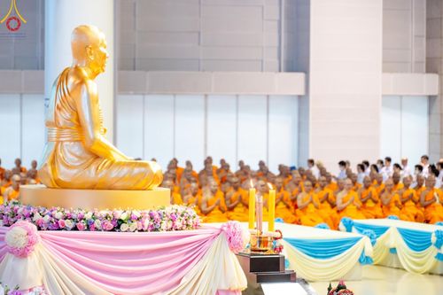 ภาพ No.154336:พิธีบูชาครูผู้ค้นพบวิชชาธรรมกาย ณ สภาธรรมกายสากล วัดพระธรรมกาย วันอังคารที่ 17 กันยายน พ.ศ. 2567