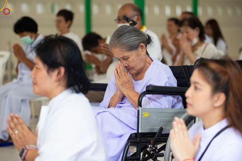 ภาพ No.84273:พิธีขอบรรพชา , พิธีขอสรณคมน์และศีล ,  พิธีรับบาตร , พิธีอุปสมบท ในโครงการบรรพชาอุปสมบทหมู่ธรรมทายาทรุ่นเข้าพรรษา และโครงการบรรพชาสามเณรโรงเรียนนานาชาติ รุ่นที่ 12 ณ โบสถ์พระไตรปิฎก วัดพระธรรมกาย วันที่ 22 กรกฎาคม พ.ศ. 2566