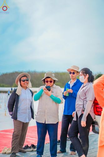 ภาพ No.128701:V.33 รวมพลังเพื่อบางกล่ำ การเตรียมงานของเจ้าหน้าที่หน่วยงานต่างๆ เพื่องานธรรมยาตราอัญเชิญพระบรมสารีริกธาตุ ประดิษฐาน ณ มหารัตนเจดีย์สิริปทุมสวรรค์ (เจดีย์อริยพุทธะ 5 พระองค์) ศูนย์ปฏิบัติธรรมภาคใต้ อ.บางกล่ำ จ.สงขลา ระหว่างวันที่ 9-10 มีนาคม พ.ศ. 2567