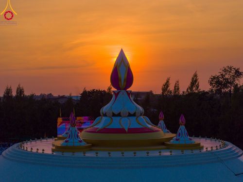 ภาพ No.109638:พิธีจุดประทีปถวายเป็นพุทธบูชา และบูชาธรรมมหาปูชนียาจารย์ วันที่ 10 มกราคม พ.ศ. 2567 ณ อนุสรณ์สถานคลองบางนางแท่น อ.สามพราน จ.นครปฐม