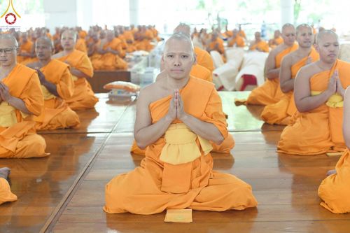 ภาพ No.162196:พิธีถวายภัตตาหารเมนูสวรรค์ เนื่องในวันออกพรรษา (ขึ้น 15 ค่ำ เดือน 11) วันพฤหัสบดีที่ 17 ตุลาคม พ.ศ. 2567 ณ หอฉันคุณยายอาจารย์ฯ วัดพระธรรมกาย