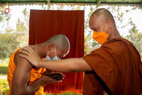 ภาพ No.75992:พิธีบรรพชาสามเณร ณ วัดปันชารี สันติปูร์ อรัญกฏิ เมืองคาร์กาชารี ประเทศบังกลาเทศ วันที่ 10 กุมภาพันธ์ พ.ศ. 2566